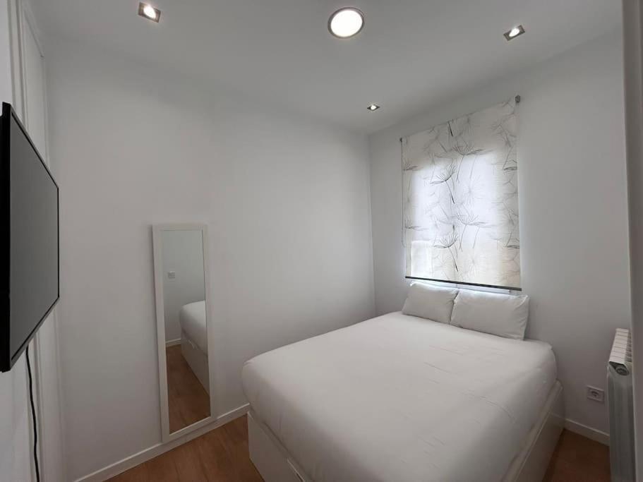 Flat In The Barrio De Las Delicias, Madrid Bagian luar foto